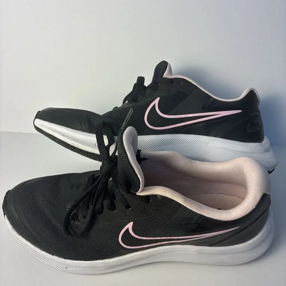Size 6.5Y- Nike Starrunner Running Shoes Big Kid Lace Up Sneaker,Black/Pink 24.5